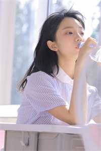 破女儿和二个同学的处